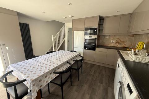 1 bedroom in a house share to rent, Gervase Close, Wembley