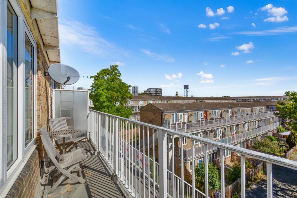 Apartment in London - View 2