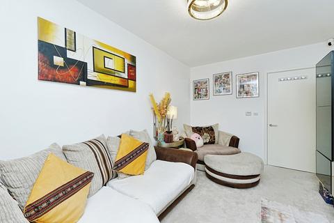 2 bedroom flat for sale, Ottley Drive, London, SE3