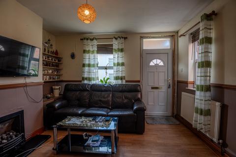 2 bedroom end of terrace house for sale, Painswick Road, Gloucester GL4