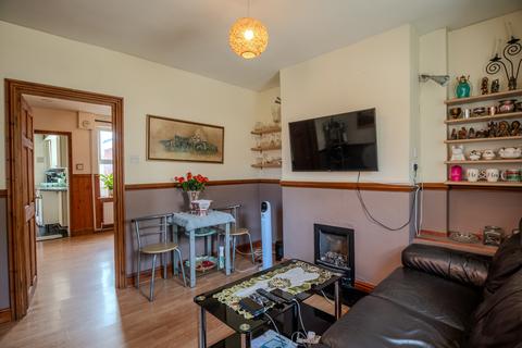 2 bedroom end of terrace house for sale, Painswick Road, Gloucester GL4