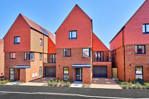 4 bedroom detached house for sale, Plot 107, The Ramson at Allium Park, Portsmouth Road GU23