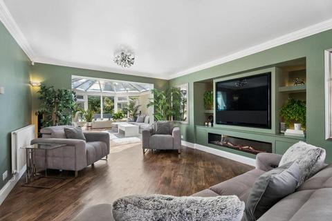 4 bedroom detached house for sale, Greatheed Dell, Old Farm Park