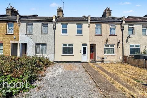 3 bedroom cottage for sale, New Road, Rainham