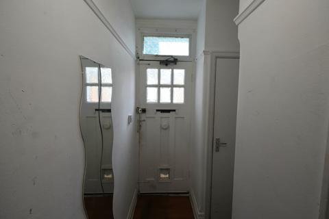 2 bedroom house share to rent, South Croydon CR2