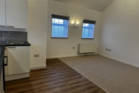 3 bedroom detached bungalow to rent, Scotter Road, Pokesdown
