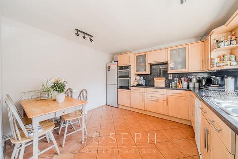 3 bedroom terraced house for sale, Canterbury Close, Ipswich, IP2