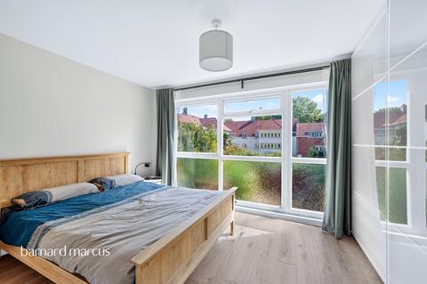 2 bedroom end of terrace house for sale, Audley Place, Sutton