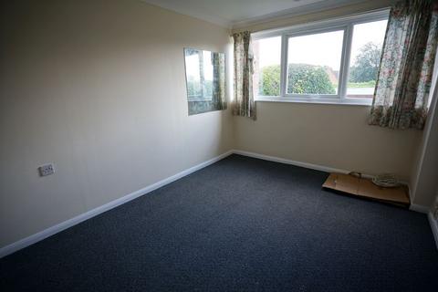 1 bedroom flat to rent, Knightthorpe Court Burns Road LOUGHBOROUGH Leicestershire