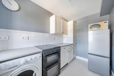 1 bedroom flat for sale, Windsock Close, London, SE16