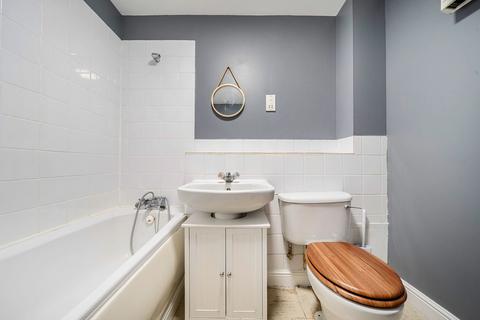 1 bedroom flat for sale, Windsock Close, London, SE16