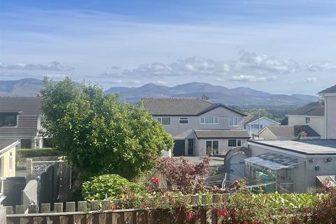 undefined, Pencae, Llandegfan, Menai Bridge