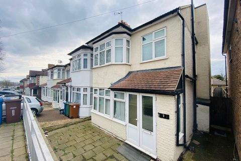 Turner Road, Edgware HA8