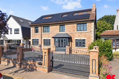 6 bedroom detached house for sale, Ayloffs Walk, Hornchurch RM11