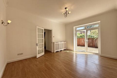 1 bedroom flat for sale, Quadrangle Mews, Stanmore HA7