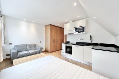 Studio to rent, 21 Frognal, LONDON NW3
