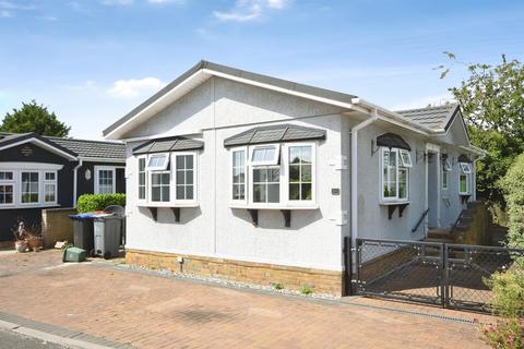 2 bedroom park home for sale, Coggeshall Road, Braintree