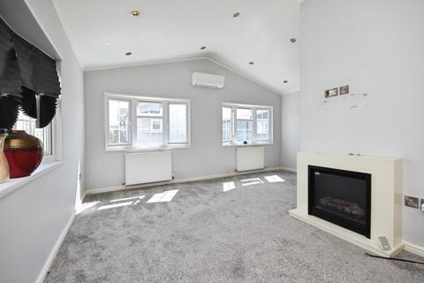 2 bedroom park home for sale, Coggeshall Road, Braintree