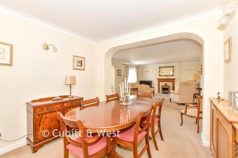 3 bedroom ground floor flat for sale, Fosters, East Preston BN16