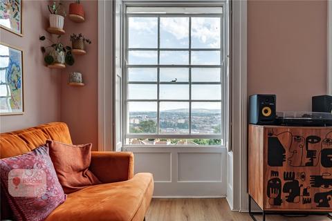 2 bedroom apartment to rent, Royal York Crescent, Bristol, Somerset, BS8