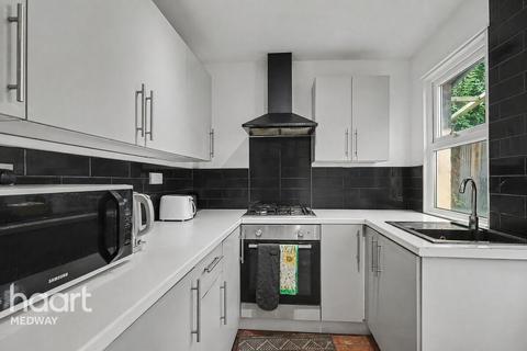 2 bedroom terraced house for sale, Charles Street, Rochester