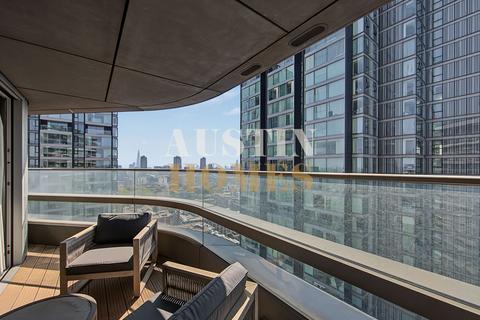 3 bedroom flat to rent, Canaletto Tower, EC1V