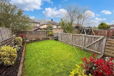 2 bedroom end of terrace house for sale, Backhold Drive, Halifax HX3