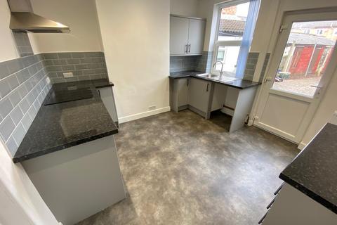 2 bedroom terraced house to rent, Little Hallam Lane, ILKESTON, DE7