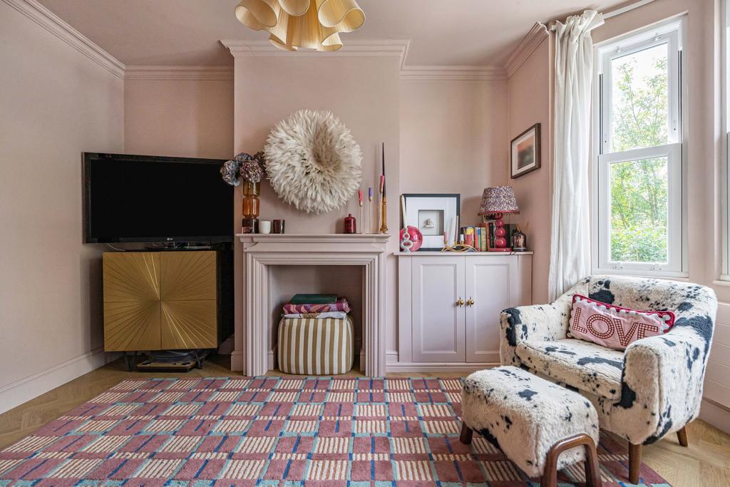 Living room, fireplace