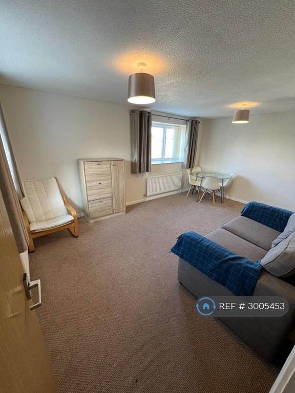 Apartment in Newcastle Upon Tyne - View 3