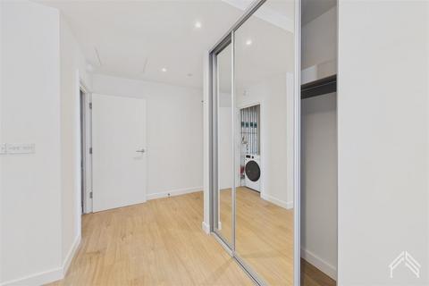 Apartment to rent, Vanguard Way, Blackhorse Road London E17