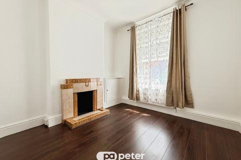 3 bedroom property to rent, Spring Gardens Terrace, CARDIFF, CF24