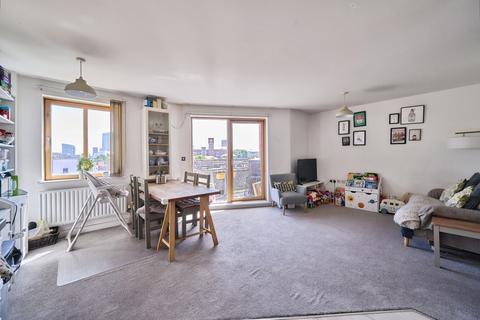 2 bedroom flat for sale, Pancras Way, LONDON, London, E3