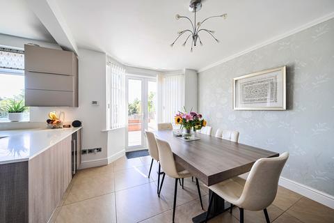 4 bedroom semi-detached house for sale, The Highway, Stanmore
