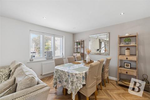 4 bedroom detached house for sale, Elstar Road, Ongar, Essex, CM5