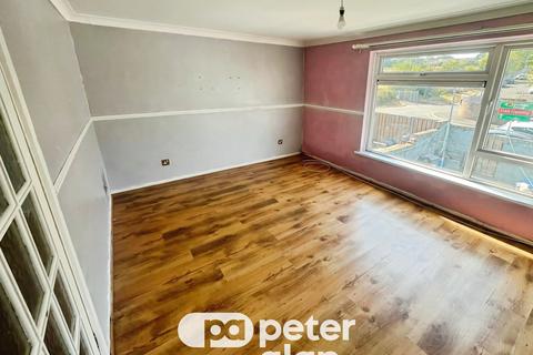 3 bedroom property to rent, Roundwood, Cardiff, CF23
