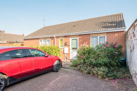 1 bedroom semi-detached bungalow for sale, Queen Street, Desborough, Kettering