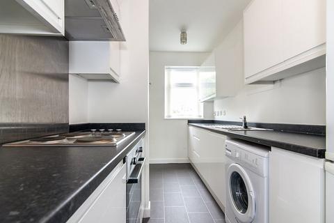 1 bedroom apartment to rent, The Beeches, Manchester M20