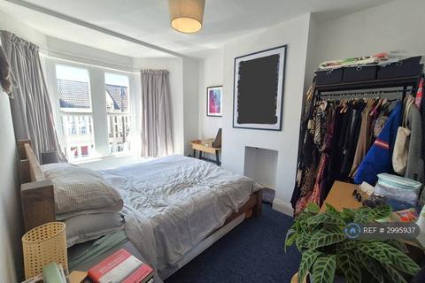 2 bedroom maisonette to rent, Harrow Road, Bristol, BS4
