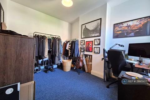 2 bedroom maisonette to rent, Harrow Road, Bristol, BS4