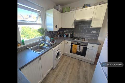 2 bedroom maisonette to rent, Harrow Road, Bristol, BS4