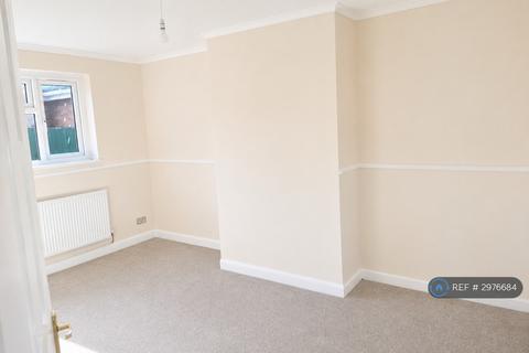 3 bedroom semi-detached house to rent, Eriswell Road, Brandon, IP27