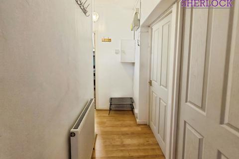 2 bedroom flat to rent, Hercules Road, London