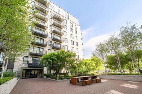 2 bedroom apartment for sale, Greenleaf Walk, Southall