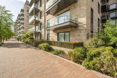 2 bedroom apartment for sale, Greenleaf Walk, Southall