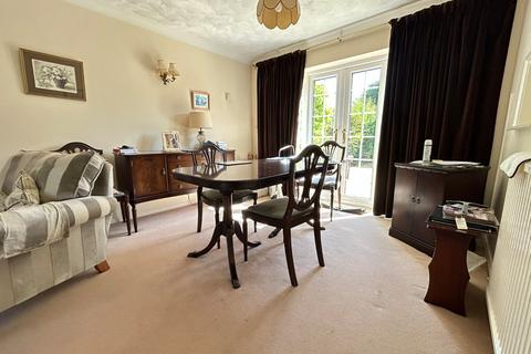 4 bedroom detached house for sale, Beechwood Croft, Warwickshire CV8