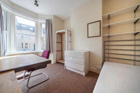 4 bedroom end of terrace house for sale
