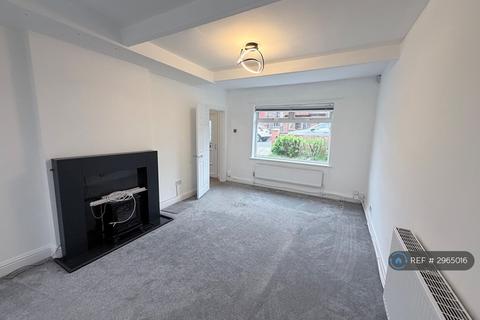 2 bedroom semi-detached house to rent, Hawkstone Avenue, Manchester, M43