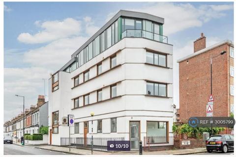 3 bed flat/apartment for rent in Kelvedon Road, London, SW6