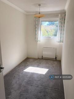 3 bedroom semi-detached house to rent, Ellison Close, Windsor, SL4